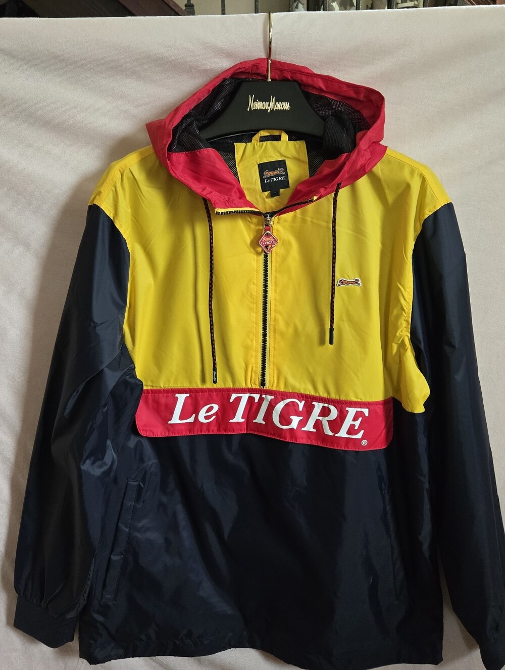LE TIGRE SNOW BEACH PARKA JACKET WINDBREAKER * NAVY / YELLOW / RED * SZ.L